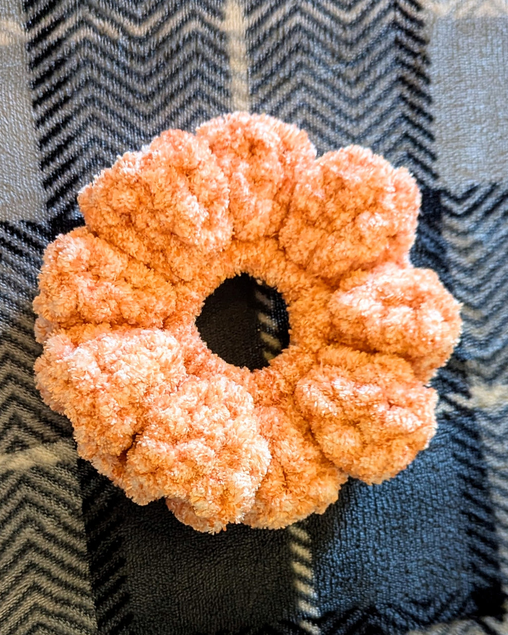 Velvet Scrunchies - Pepper Colors